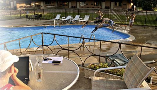 The Wesley Inn Motel Lake Geneva Extérieur photo
