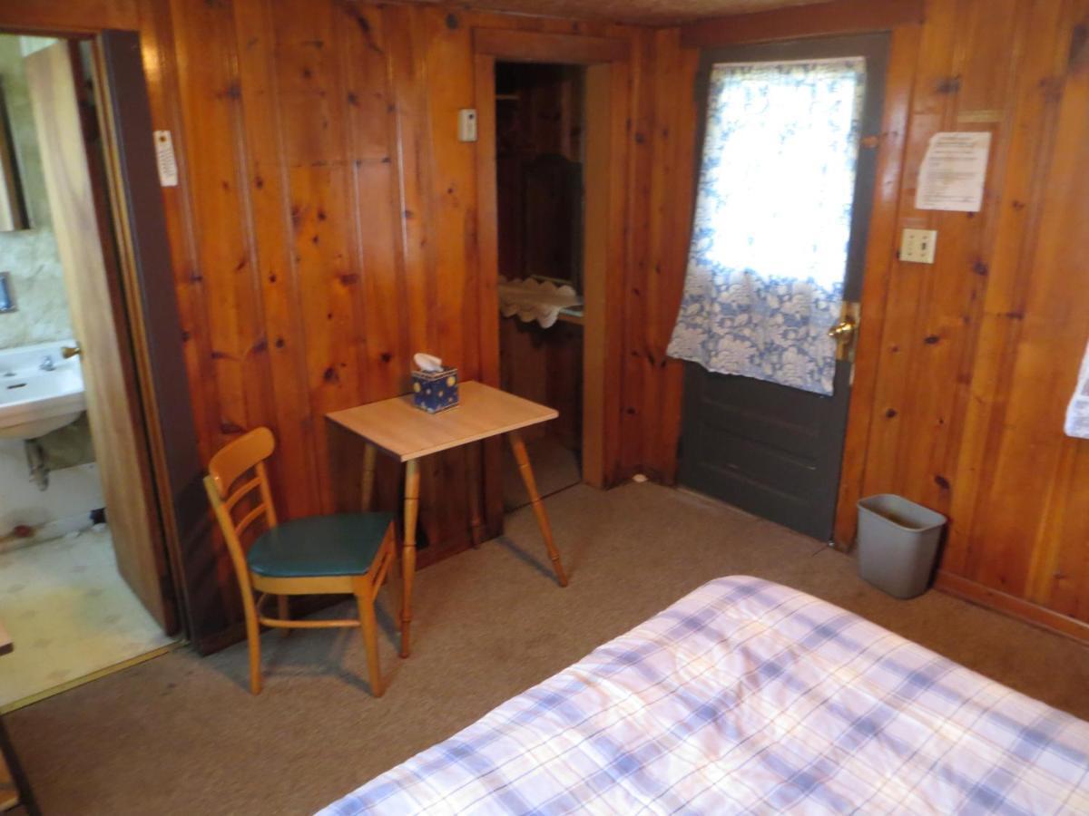 The Wesley Inn Motel Lake Geneva Extérieur photo