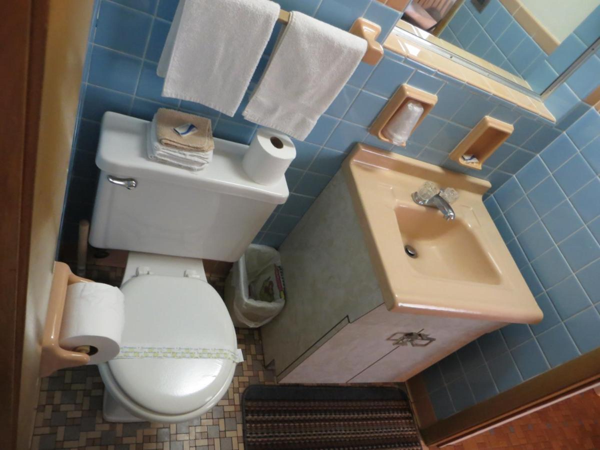 The Wesley Inn Motel Lake Geneva Extérieur photo